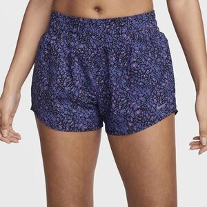 NWT Nike One Women's Dri-FIT Mid-Rise 3" Brief-Lined Shorts